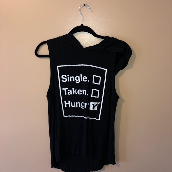 Muscle Tee Work Out Shirt “single.taken.hungry!” - Picture 2 of 6